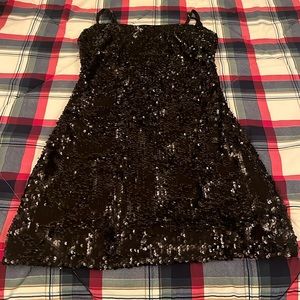 Princess Polly size 2. NWT. Black sequin.